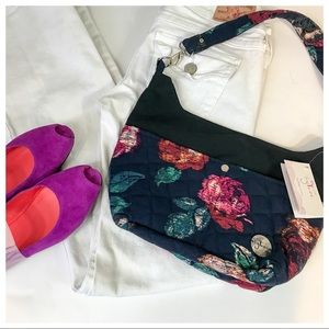 NWT by Tavi Designs Global Impact Floral Canvas Bag
